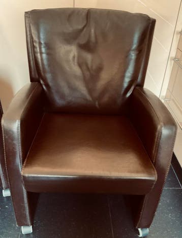 Lederen eetkamerstoelen / Bruin / op wieltjes