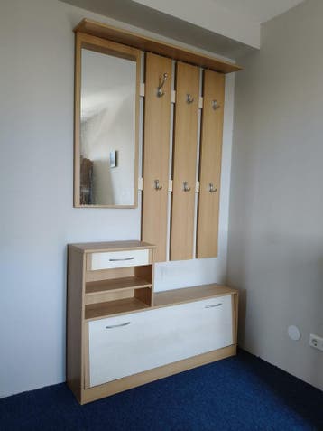 Halmeubel set: kapstok, spiegel en schoenenkast