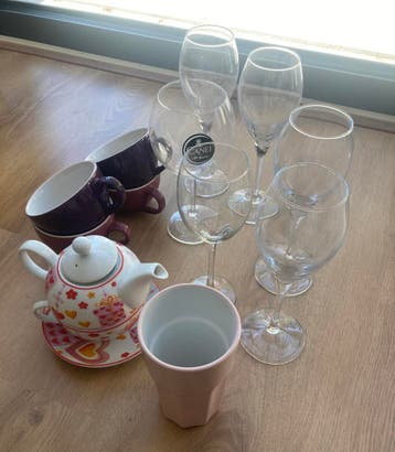 Gratis glazen & kopjes