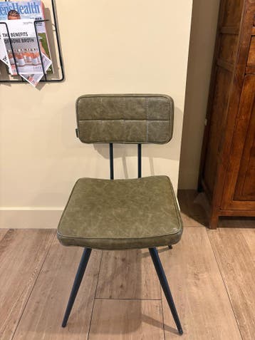 Stoelen gratis ophalen!