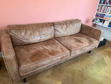 Comfortabele 2-zitsbank van bruin leer