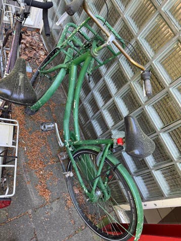 Oude fiets opknapper - Groene omafiets