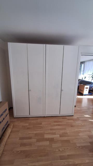 Gratis kledingkasten (2x)