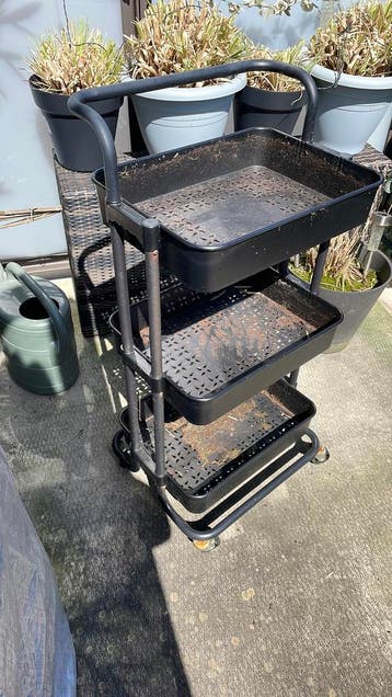 Bewaarrek op wieltjes GRATIS