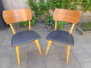 2 vintage eetkamerstoelen