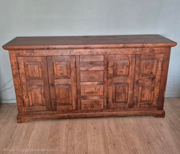 Gratis af te halen: Bed, koelkast, gasfornuis en kasten