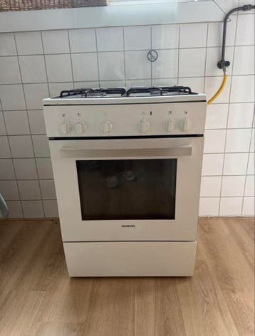 Siemens gasfornuis met oven - Ophalen 25 of 29 april