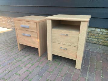 2 Nachtkastjes met lades - Hout