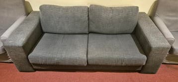 Gratis bank en stoelen op te halen