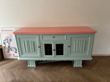 Mooi retro dressoir kastje - om op te knappen