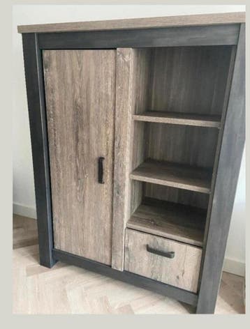 Barkast Maurik met LED verlichting - Beschadigde achterplaat