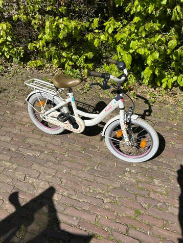 Meisjesfiets Lief! 16 inch - Wit met bloemen