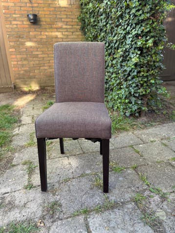 Grijs bruine keukenstoelen