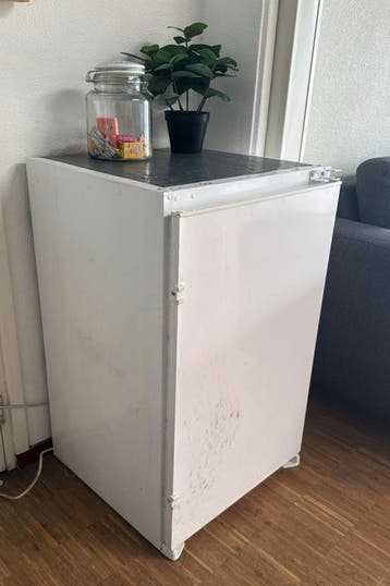 Banken,salontafel,koelkast, kast GRATIS OPHALEN VOOR WOENDAG