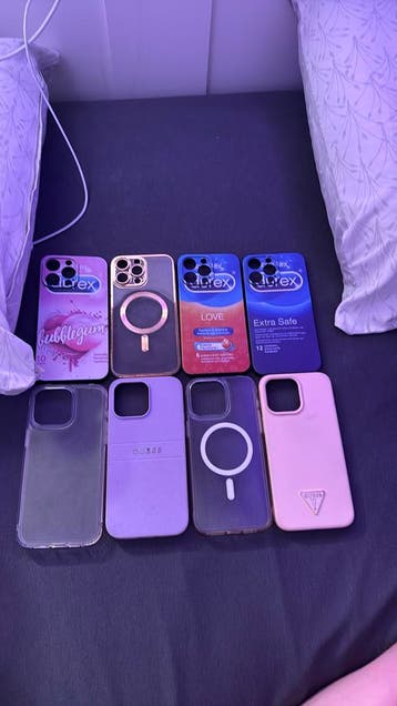 Diverse iPhone hoesjes - Guess, MagSafe, Durex design