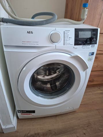 AEG Lavamat 6000 serie wasmachine - lekkage (gratis)