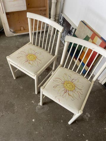 Gratis ophalen 4 keukenstoelen