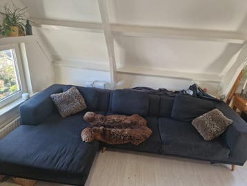 Gratis Bank Sofa Company