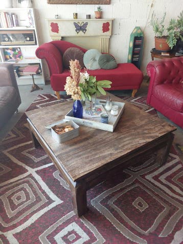 Grote houten salontafel 100x100x41