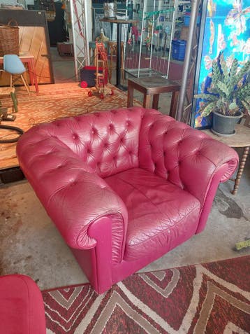 Rode Chesterfield loungestoel | voor donatie