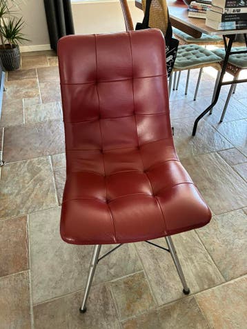 4 rode leren stoelen