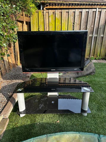 Glazen tv meubel met bevestiging TV