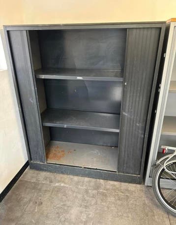 Metalen Archiefkast met Roldeur - Gebruikt GRATIS