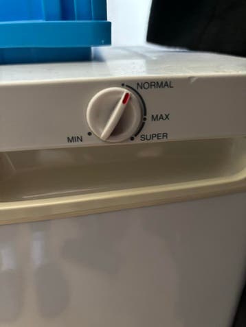 White Knight vriezer