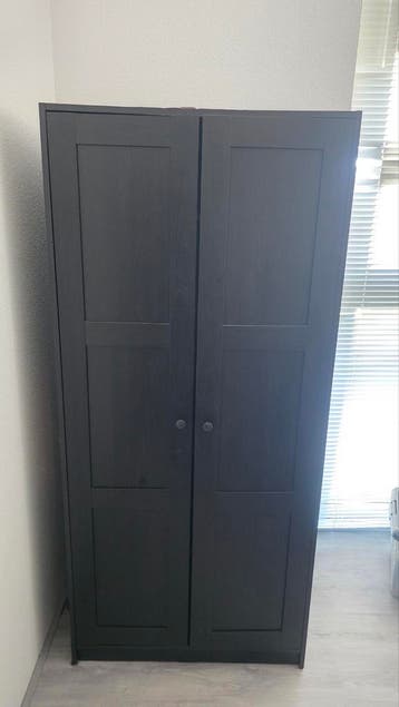 Gratis IKEA Rakkestad kledingkast - zwartbruin, 79x176cm
