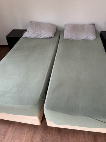 Gratis twee eenpersoonsbedden
