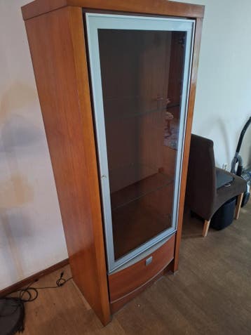 Vitrinekast gratis ophalen