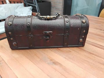 GERESERVEERD kist voor wijnfles of andere spullen - GRATIS