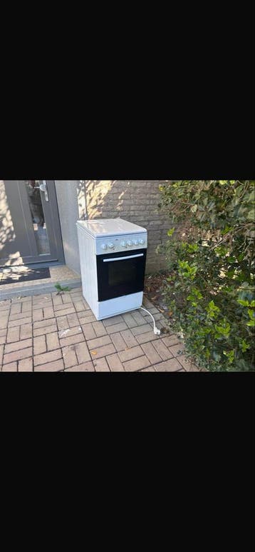VANDAAG GRATIS OPHALEN! Oven met elektrische kookplaat