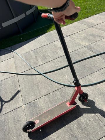 Stuntstep rood/zwart - Gebruikt maar in goede staat