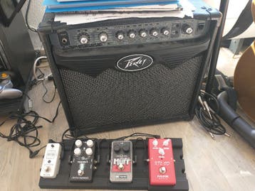 Peavey vypyr 15W (ter reparatie)