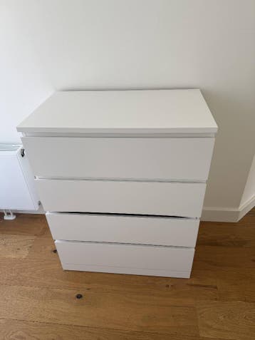 IKEA MALM ladekast (Gratis)(Free) - small damage