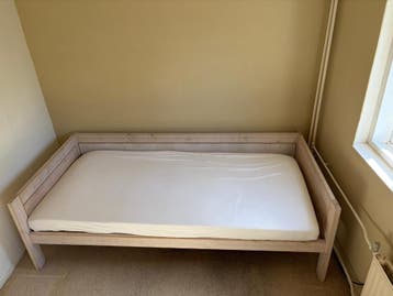 1 persoonsbed met matras -lifetime - GRATIS