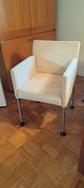 4 eetkamerstoelen - gratis