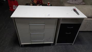Bureau met extra 3-lades kast