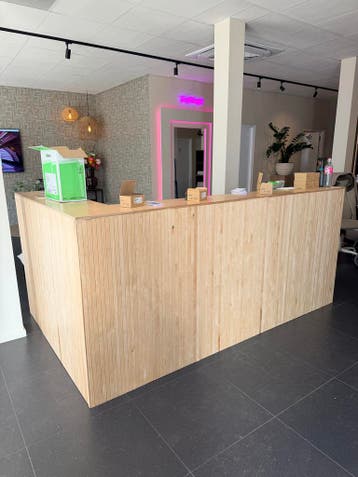 Balie 250 x 200 cm VANAVOND gratis op te halen