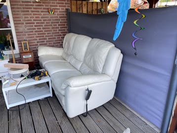 Bank voor drie personen met 2 x elektrisch deel