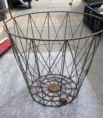 Gratis ijzeren mand - houtmans - plantenbak