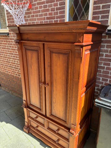 Kersenhouten Kast