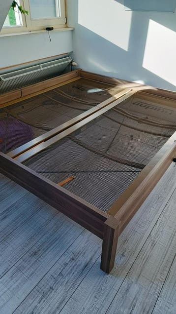 Bedframe 180x200 cm met spiraalbodems