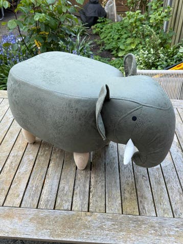 Gratis op te halen, krukje Olifant