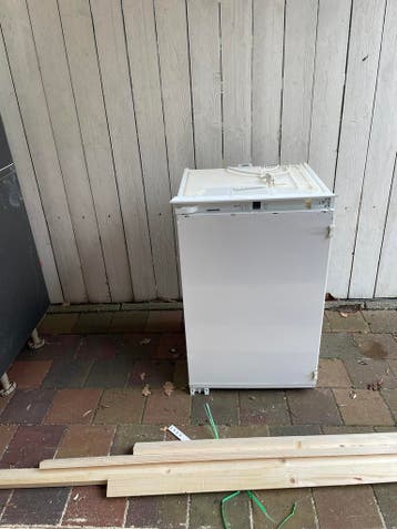 Werkende inbouw koelkast