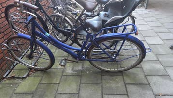 Oude fiets gratis op te halen - voor onderdelen of opknapbeu