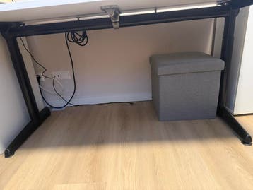 Gratis bureau 140x80 -