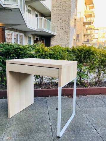 GRATIS OPHALEN: IKEA MICKE bureau | Zeer goede staat