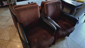 4 eetkamerstoelen - stevig frame, opnieuw stofferen